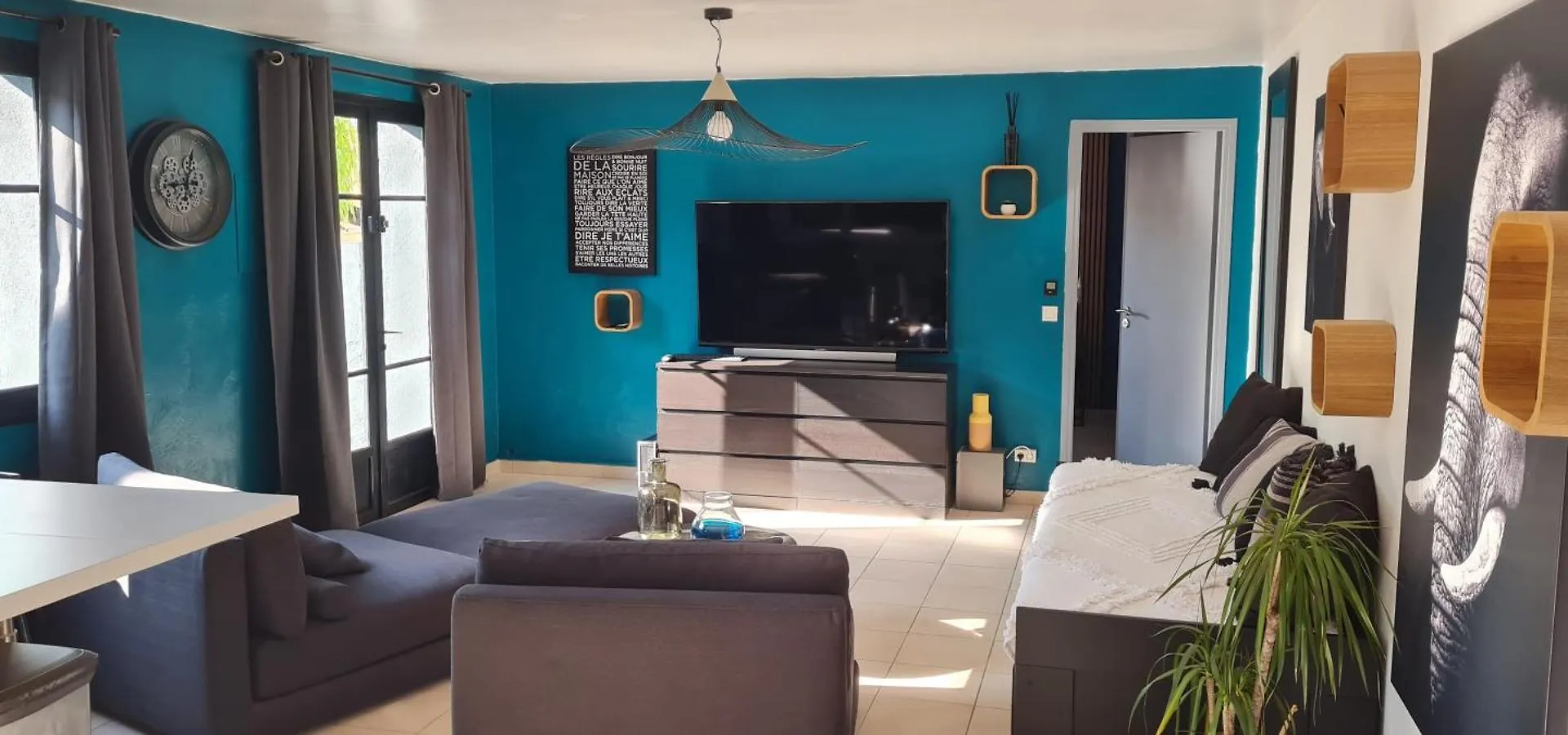 Вилла Contemporary House With Sea View Антиб Дом отдыха